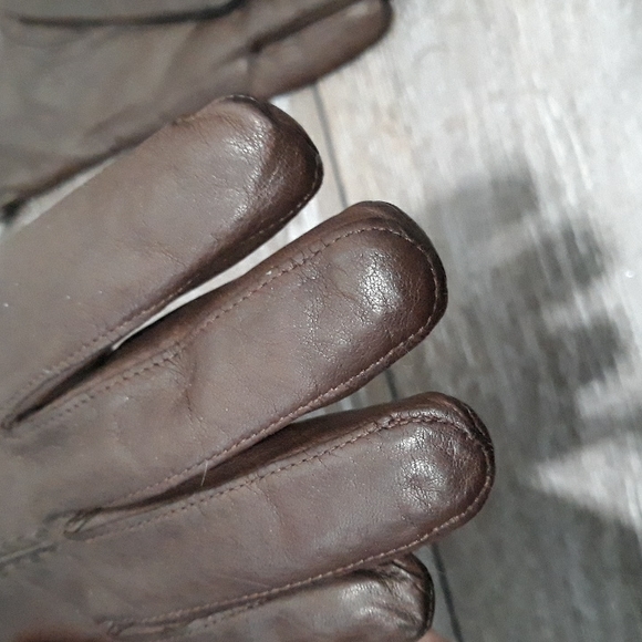 Dark brown leather fur lined gloves. Large - Picture 3 of 7